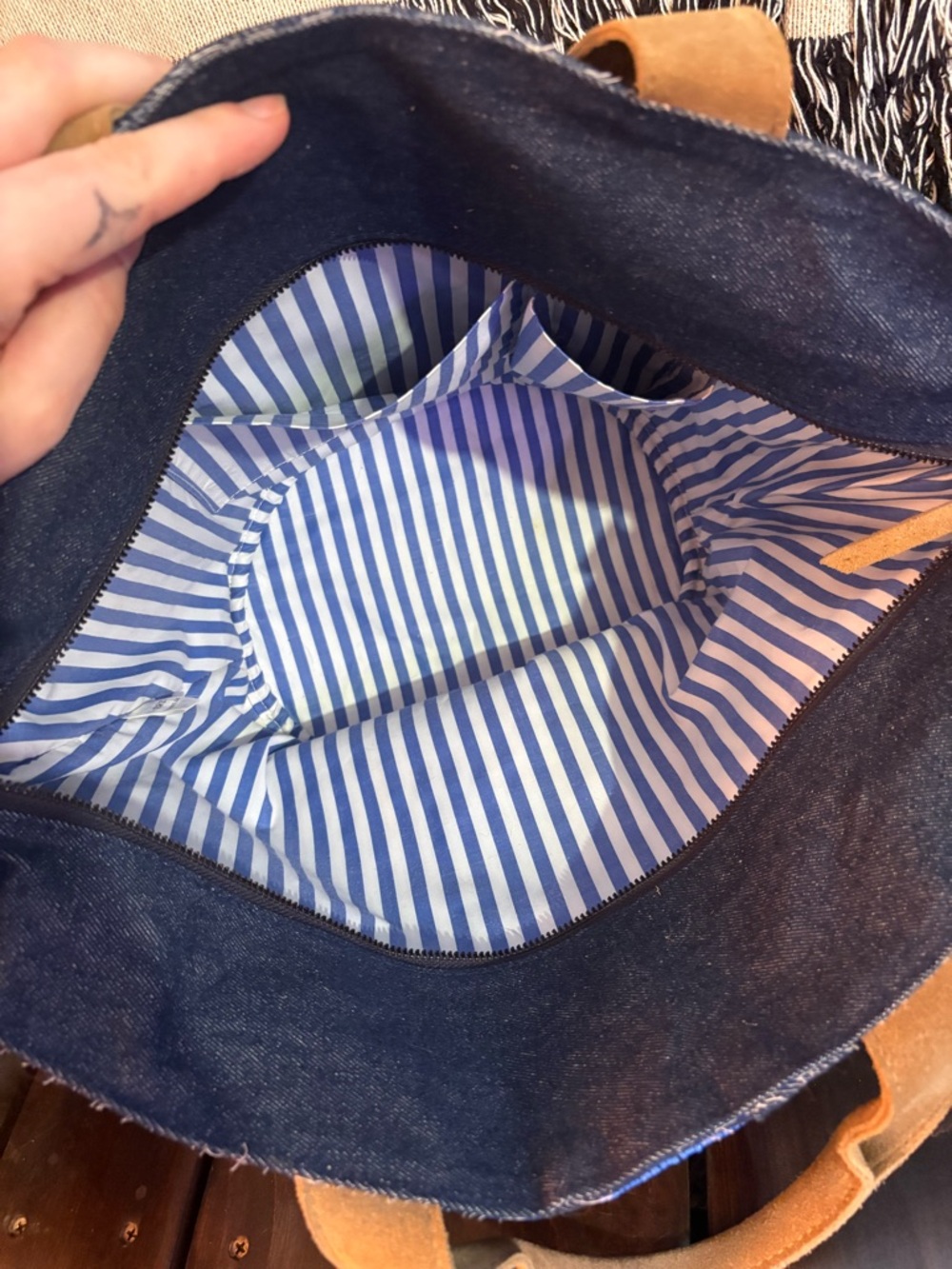 Parker Thatch Denim Bucket Bag w/ D Rings- see description - Picture 12 of 16